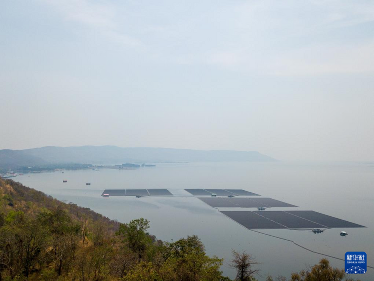 中企承建泰國(guó)水面漂浮光伏電站項(xiàng)目并網(wǎng)發(fā)電_fororder_Kn1iDtnNbGfqQrPT