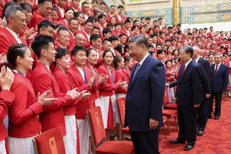 2024年8月20日，習(xí)近平總書記在人民大會堂接見第33屆夏季奧林匹克運動會中國體育代表團(tuán)全體成員。