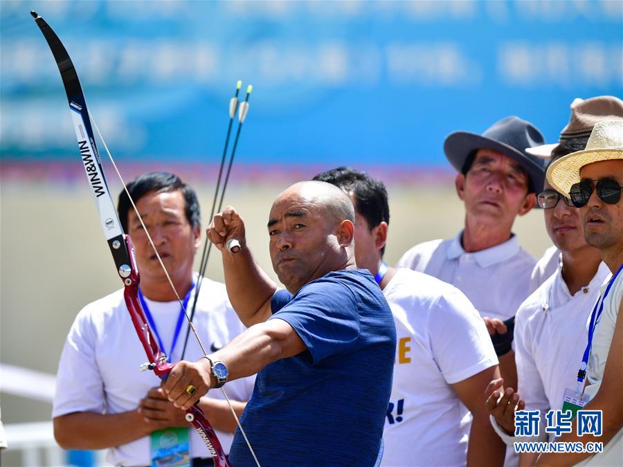 （體育）（2）青海尖扎：“五彩神箭”射箭賽開賽