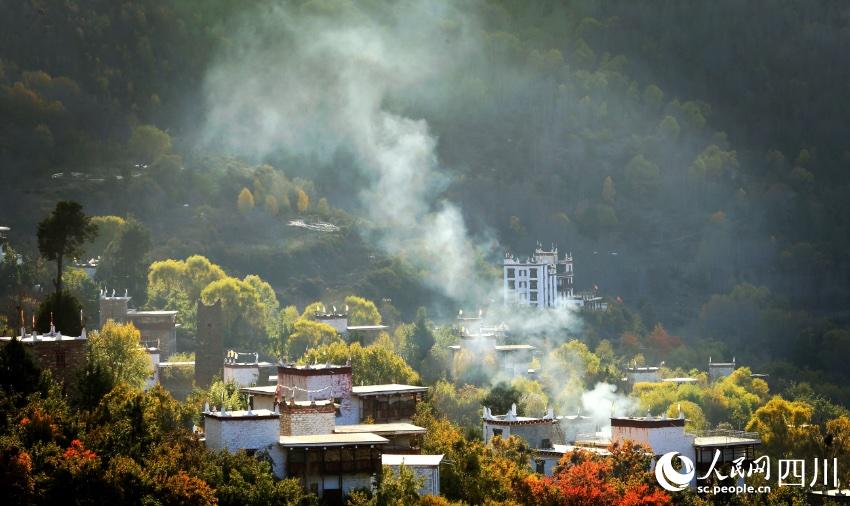 丹巴美景。李永安攝