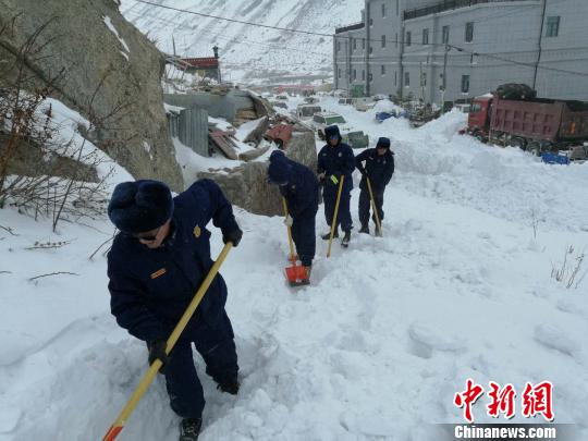 春節(jié)、藏歷年期間西藏消防堅守崗位保民眾安穩(wěn)過年