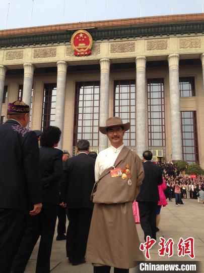 圖為2016年，尼瑪扎西出席全國政協(xié)會議(資料圖)。西藏農(nóng)科院 供圖