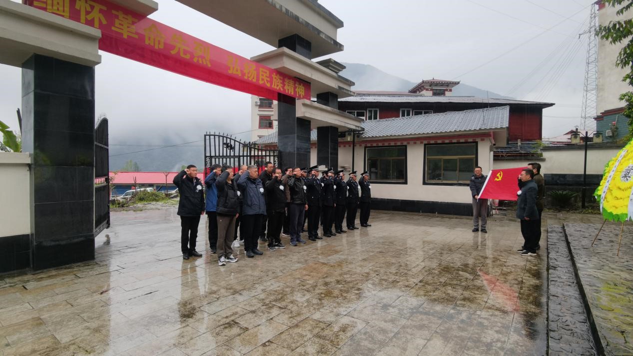 學黨史祭英烈強動力，扎實走好援藏路