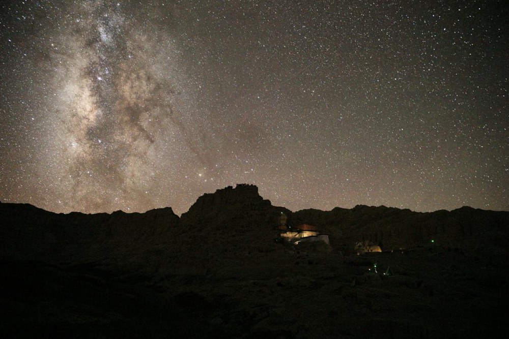 阿里暗夜星空。旦真次旦攝